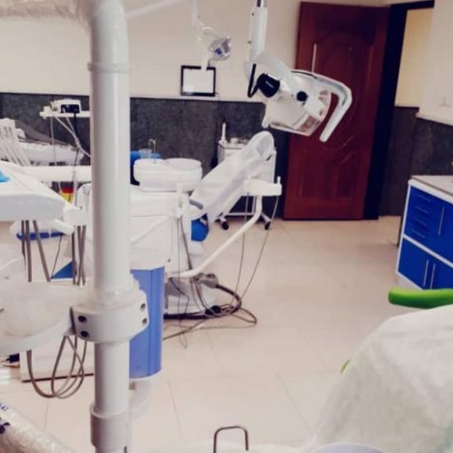 60 متر مطب دندانپزشکی فرمانیه